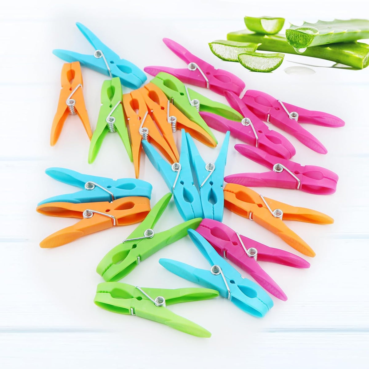 24Pack Colorful Plastic Clothespins Heavy Duty Laundry Clothes Pins Outdoor