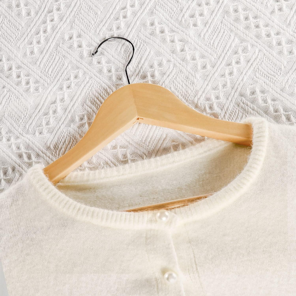TOPIA HANGER Wooden Hangers 30 Pack, Wood Clothes Hanger Natural